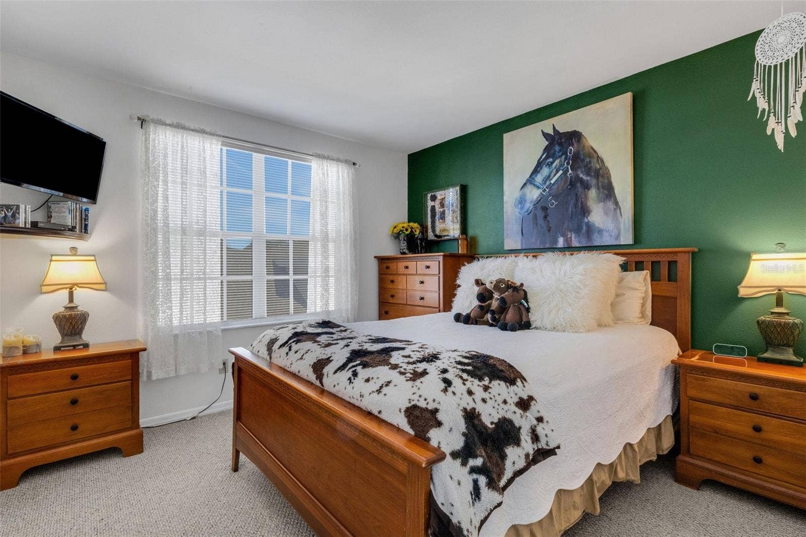 1113 WATERFALL LANE, Lakeland, FL 33803 The loft separates the two well appointed bedrooms.