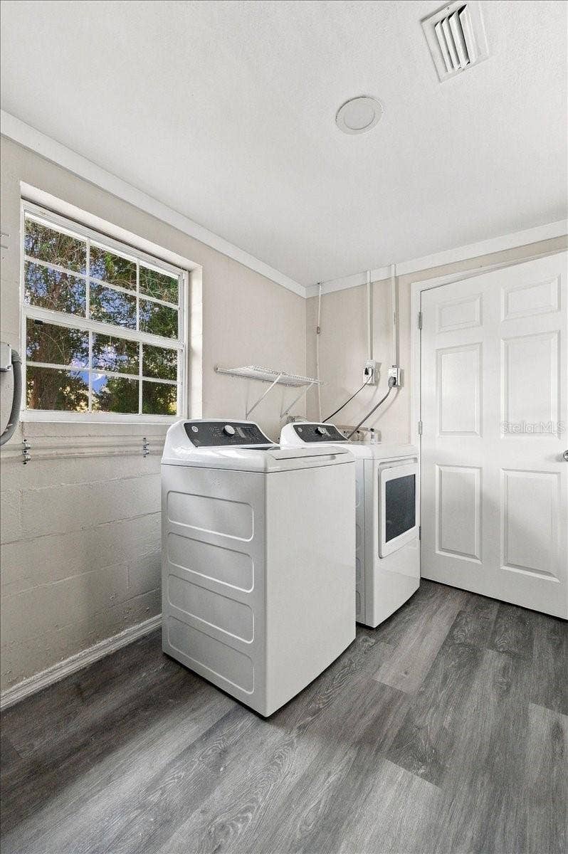 812 WINDSOR STREET, Lakeland, FL 33803 812 WINDSOR STREET, Lakeland, FL 33803