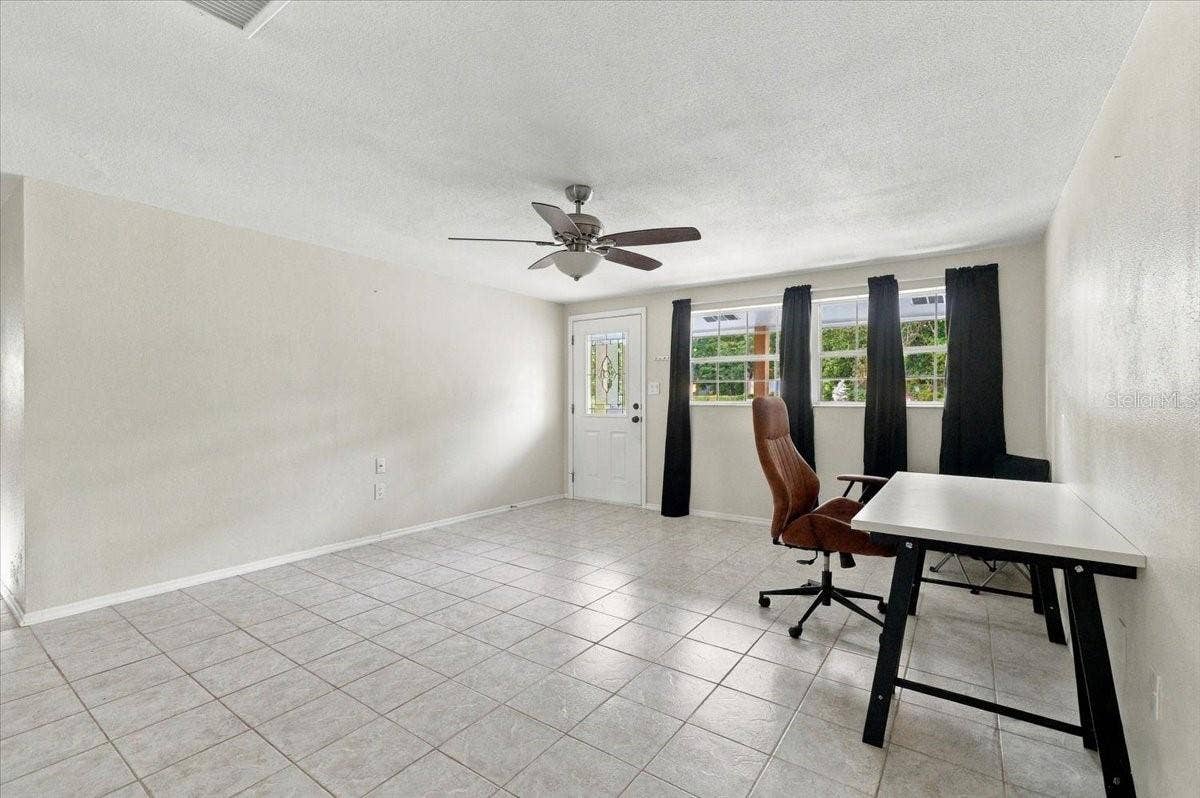 812 WINDSOR STREET, Lakeland, FL 33803 812 WINDSOR STREET, Lakeland, FL 33803
