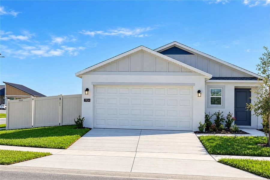 Property photo for 1924 WILDER WAY, Eagle Lake, FL