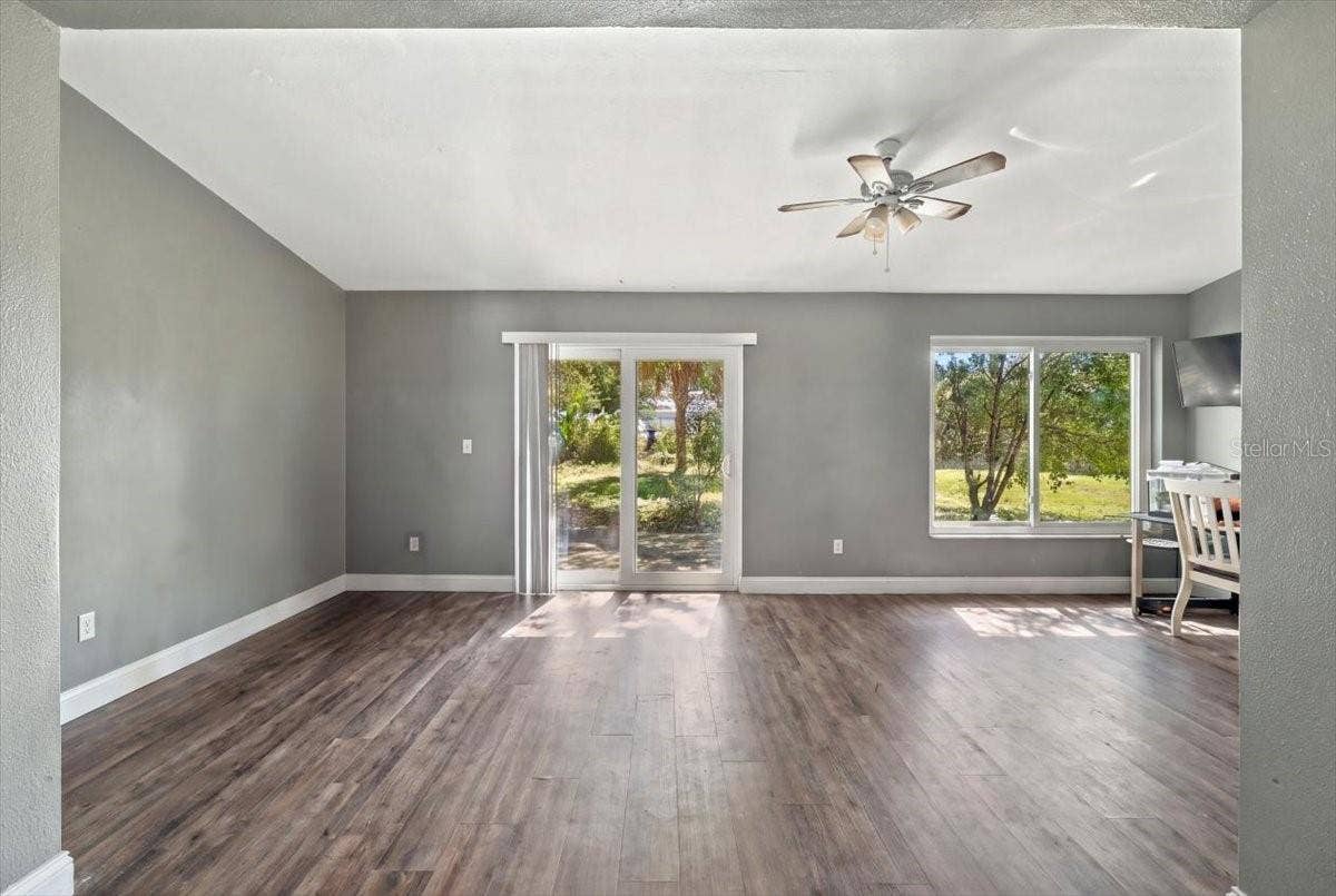 2827 DELROSE DRIVE N, Lakeland, FL 33805 2827 DELROSE DRIVE N, Lakeland, FL 33805