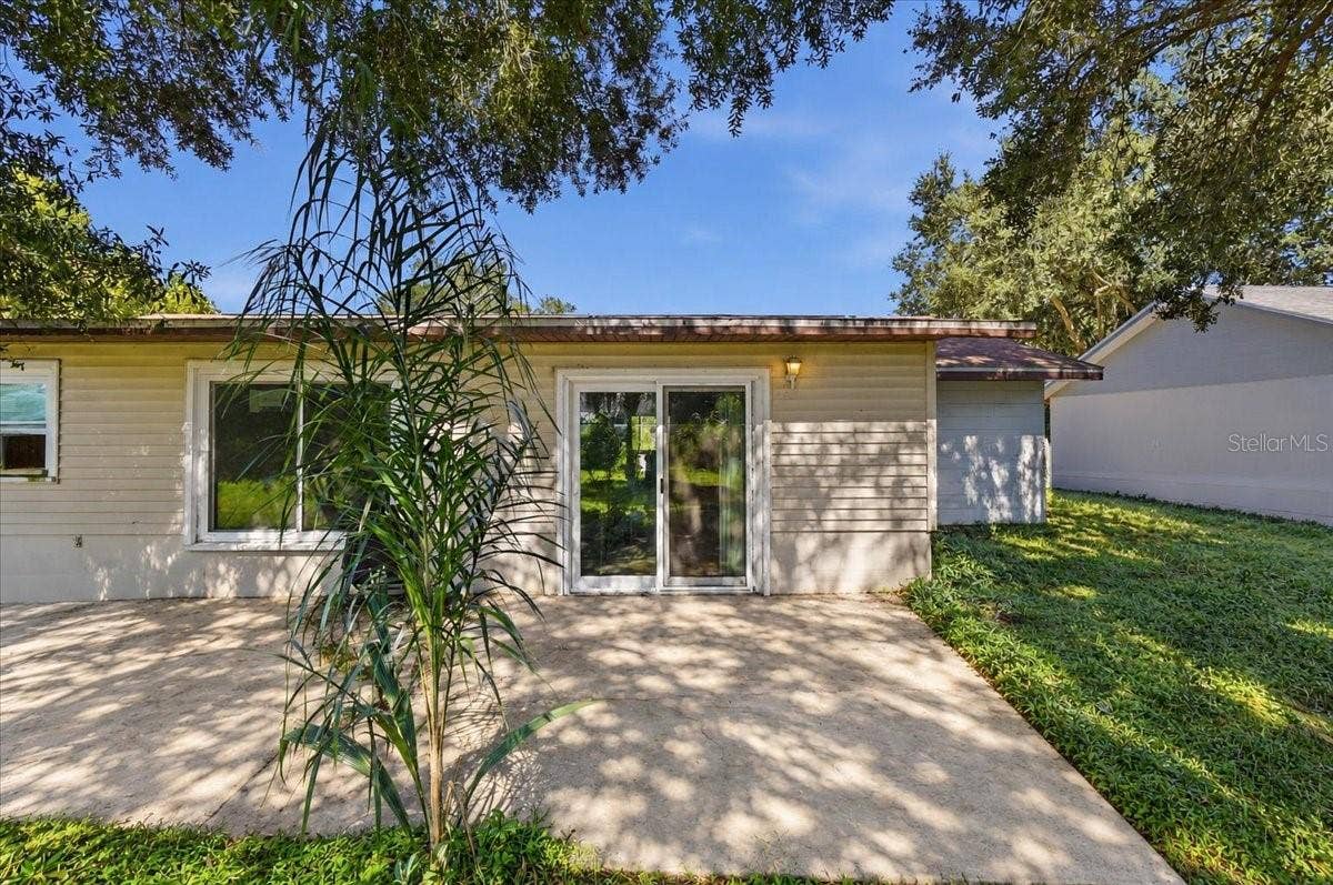 2827 DELROSE DRIVE N, Lakeland, FL 33805 2827 DELROSE DRIVE N, Lakeland, FL 33805