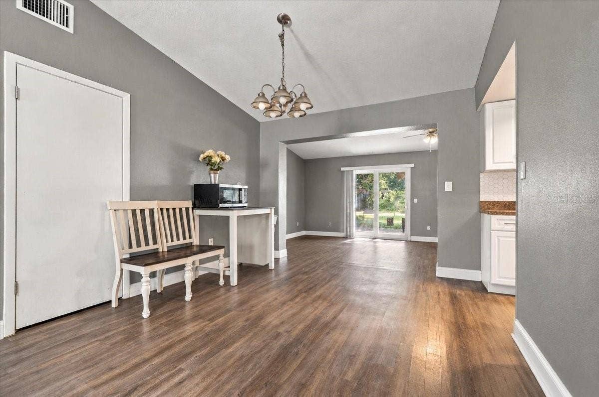 2827 DELROSE DRIVE N, Lakeland, FL 33805 2827 DELROSE DRIVE N, Lakeland, FL 33805