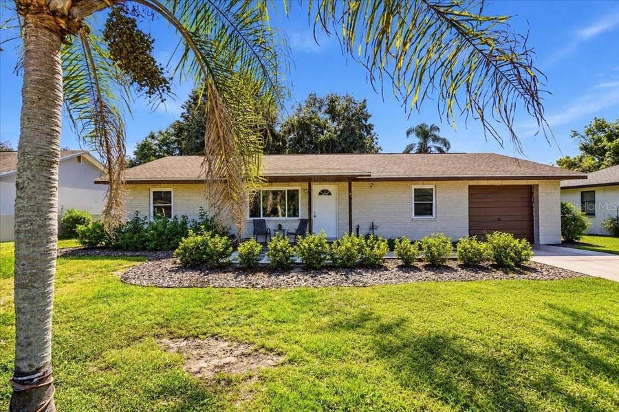 Property photo for 2827 DELROSE DRIVE N, Lakeland, FL