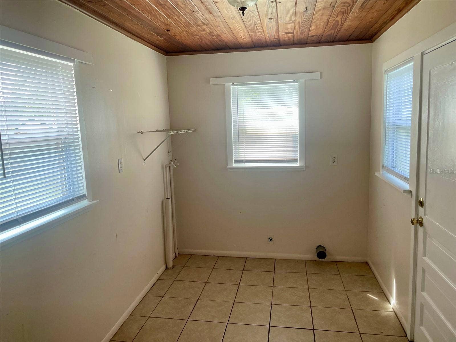 1811 E MAIN STREET, Lakeland, FL 33801 1811 E MAIN STREET, Lakeland, FL 33801