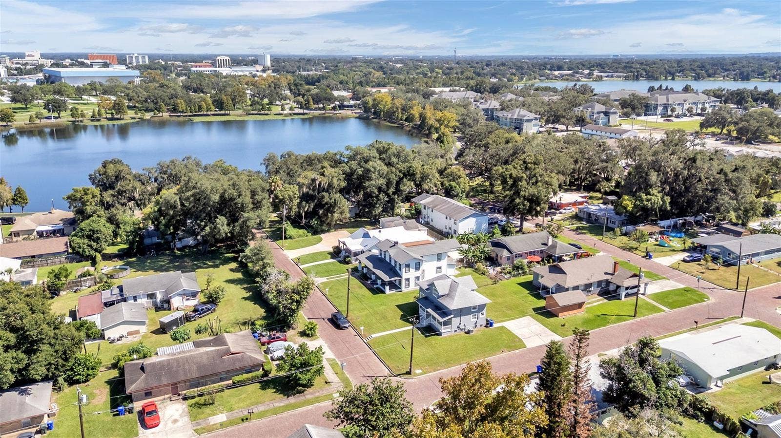 1044 W LIME STREET, Lakeland, FL 33815 1044 W LIME STREET, Lakeland, FL 33815