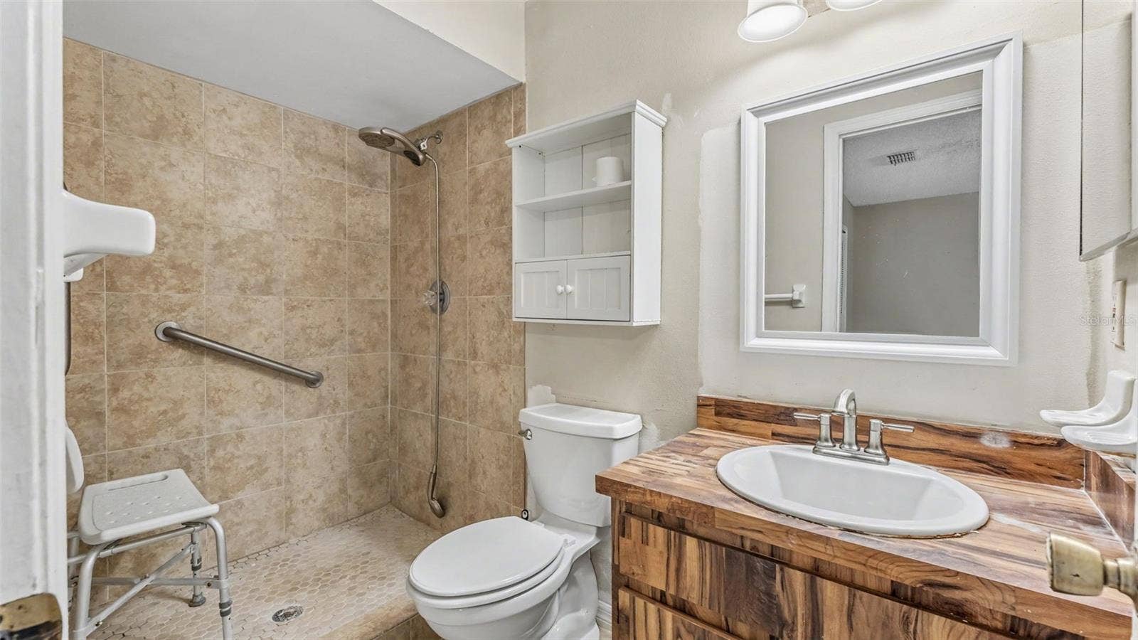 3108 ELDERWOOD PLACE, Seffner, FL 33584 3108 ELDERWOOD PLACE, Seffner, FL 33584