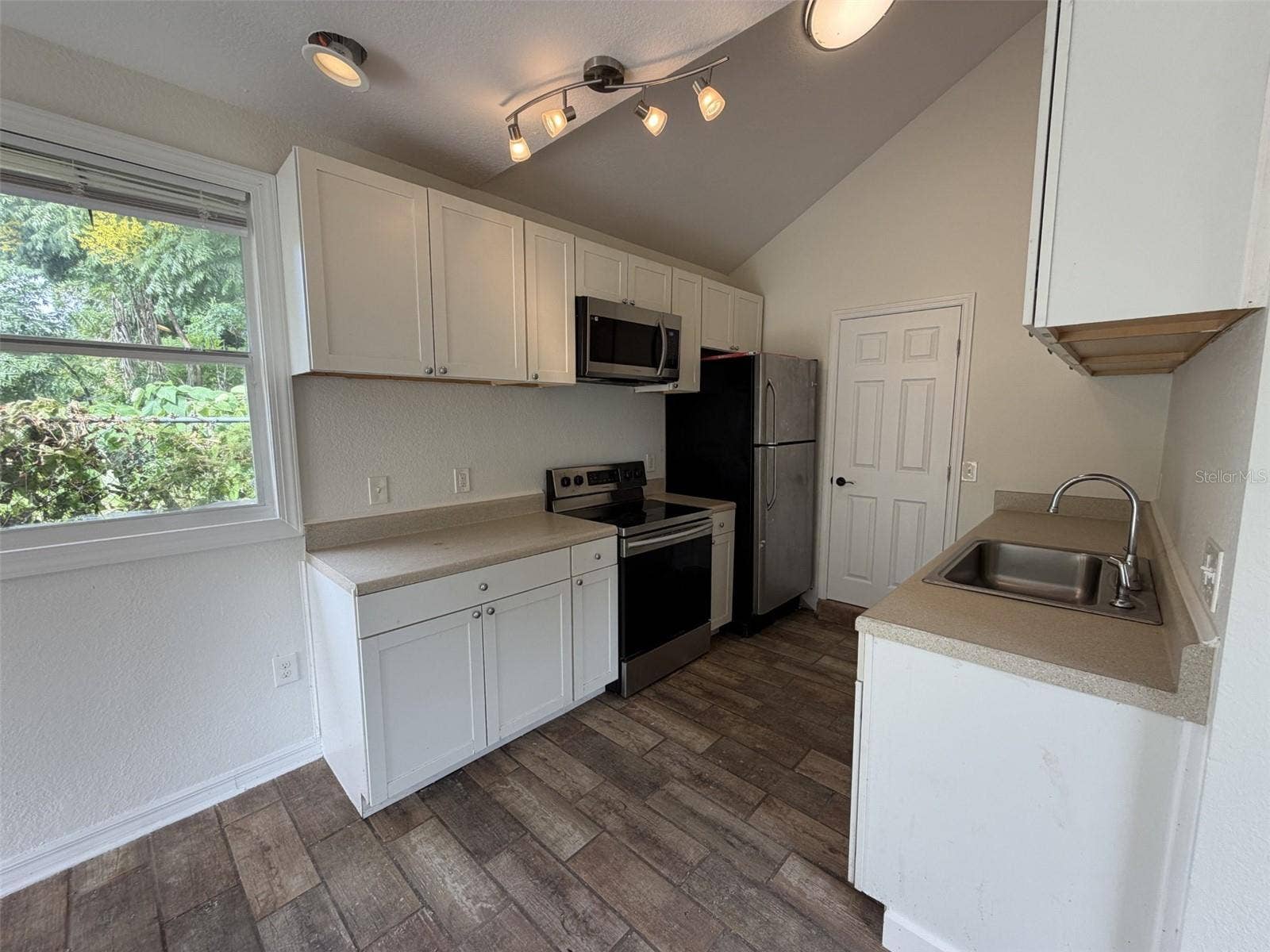 337 AVENUE E SE, #B, Winter Haven, FL 33880