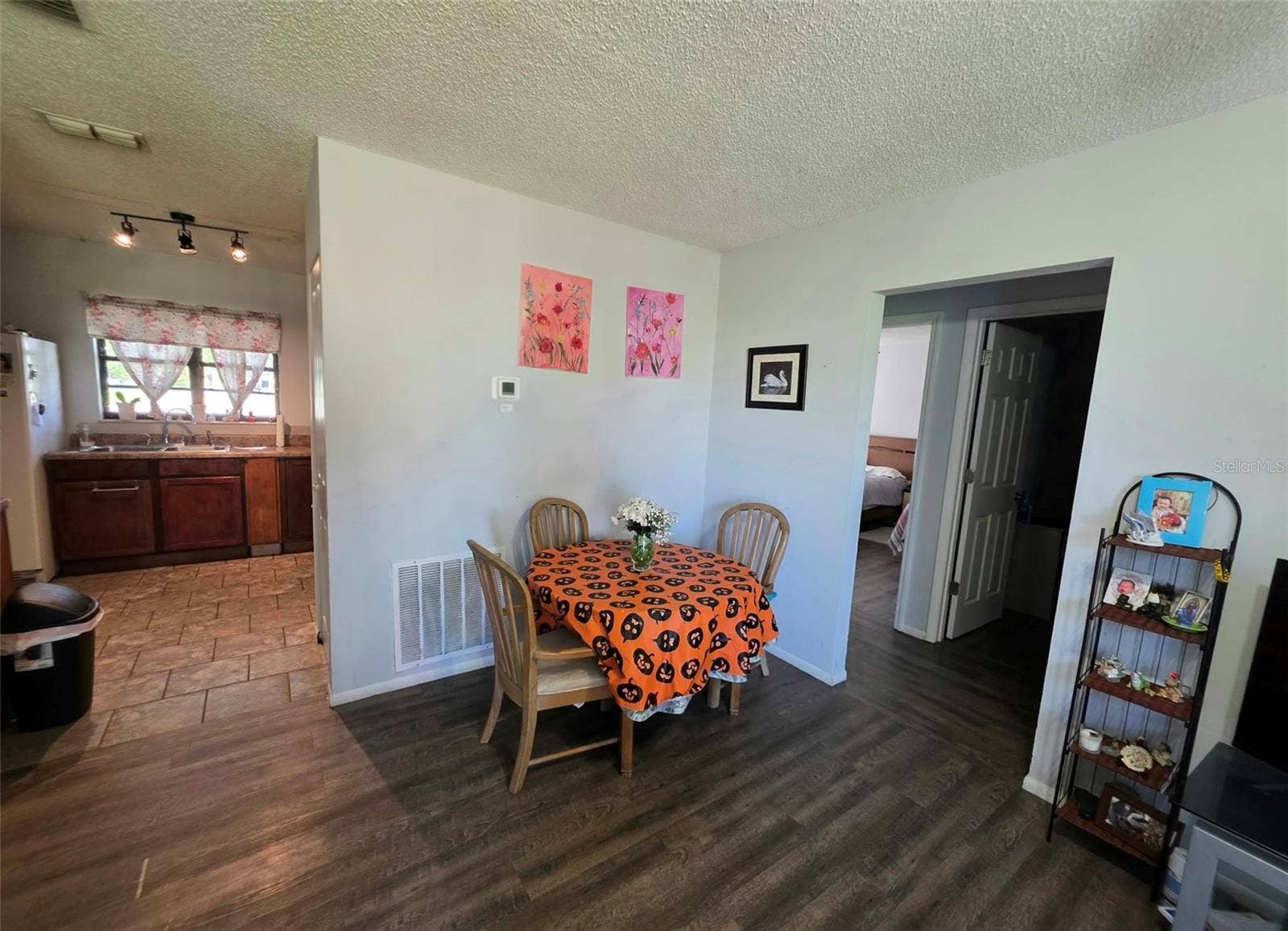 319 OAK TRACK PASS, Ocala, FL 34472 Dining room