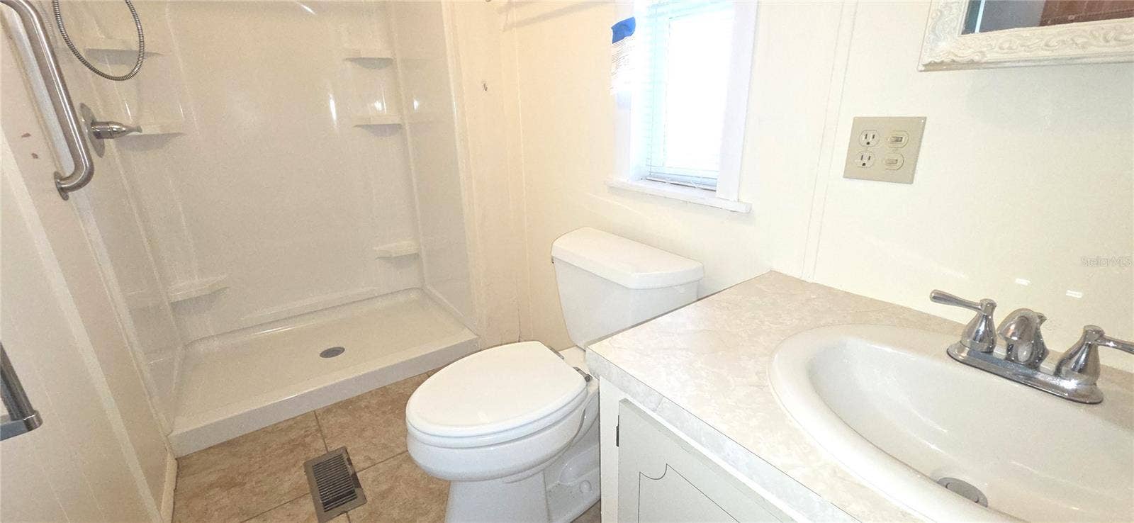2055 S FLORAL AVENUE, #201, Bartow, FL 33830 2055 S FLORAL AVENUE, #201, Bartow, FL 33830