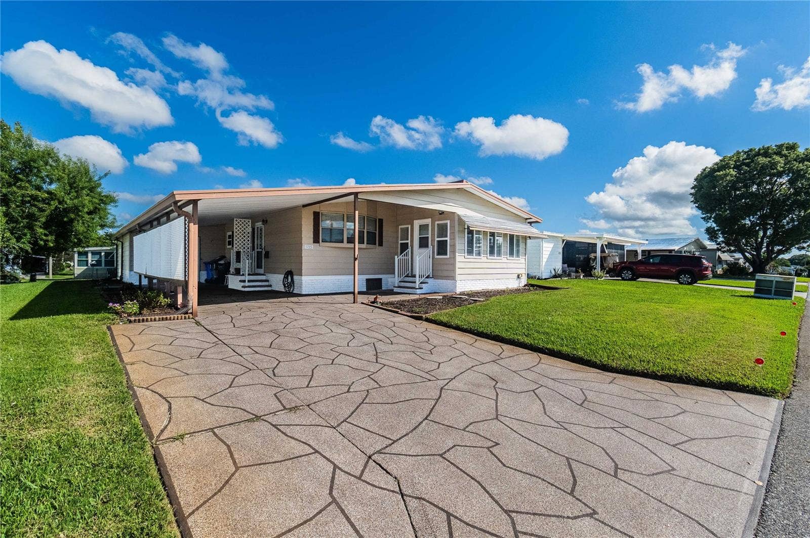 1725 QUAIL HILL DR, Lakeland, FL 33810 1725 QUAIL HILL DR, Lakeland, FL 33810