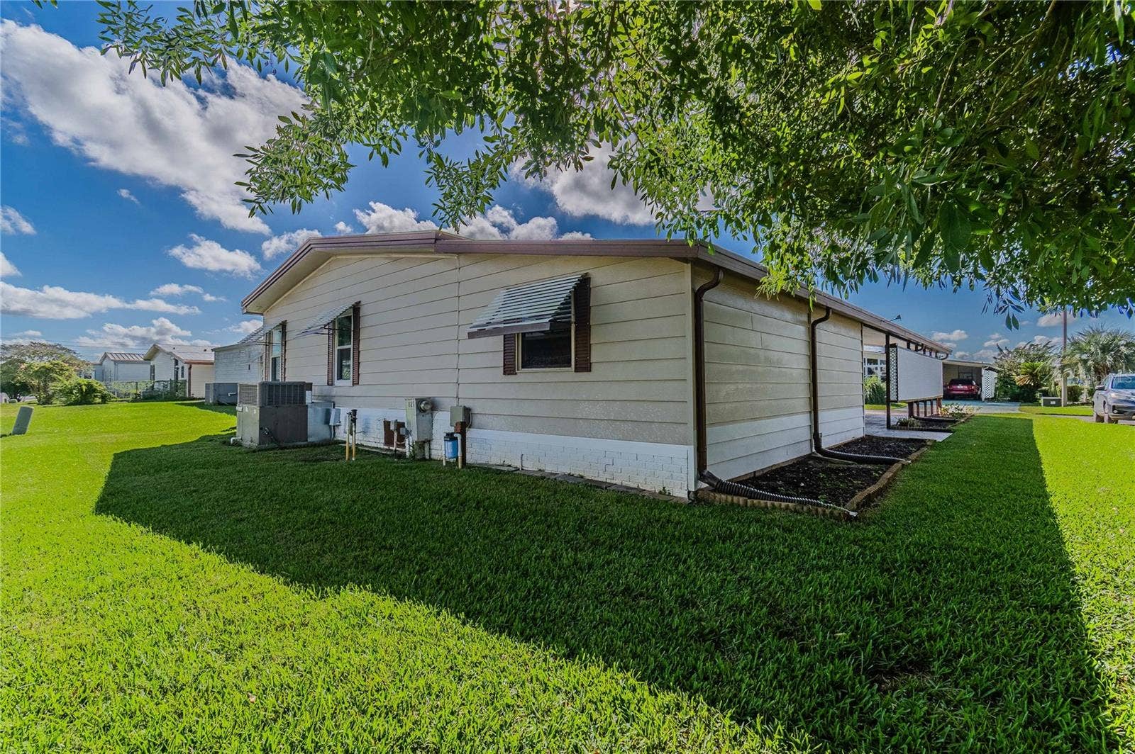 1725 QUAIL HILL DR, Lakeland, FL 33810 1725 QUAIL HILL DR, Lakeland, FL 33810