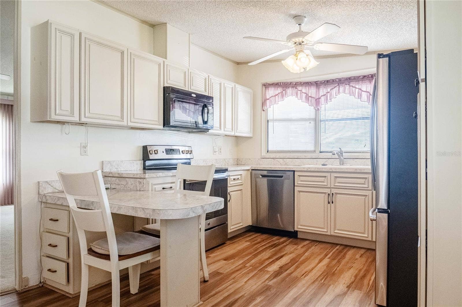 1725 QUAIL HILL DR, Lakeland, FL 33810 1725 QUAIL HILL DR, Lakeland, FL 33810