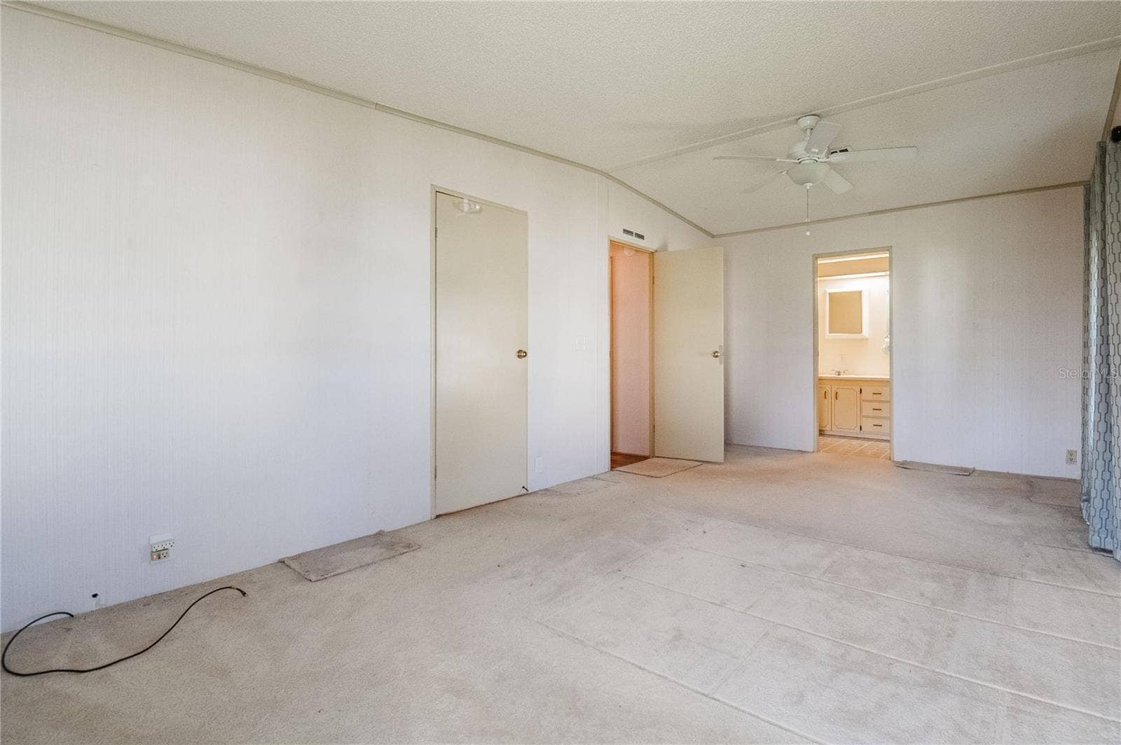 1725 QUAIL HILL DR, Lakeland, FL 33810 1725 QUAIL HILL DR, Lakeland, FL 33810