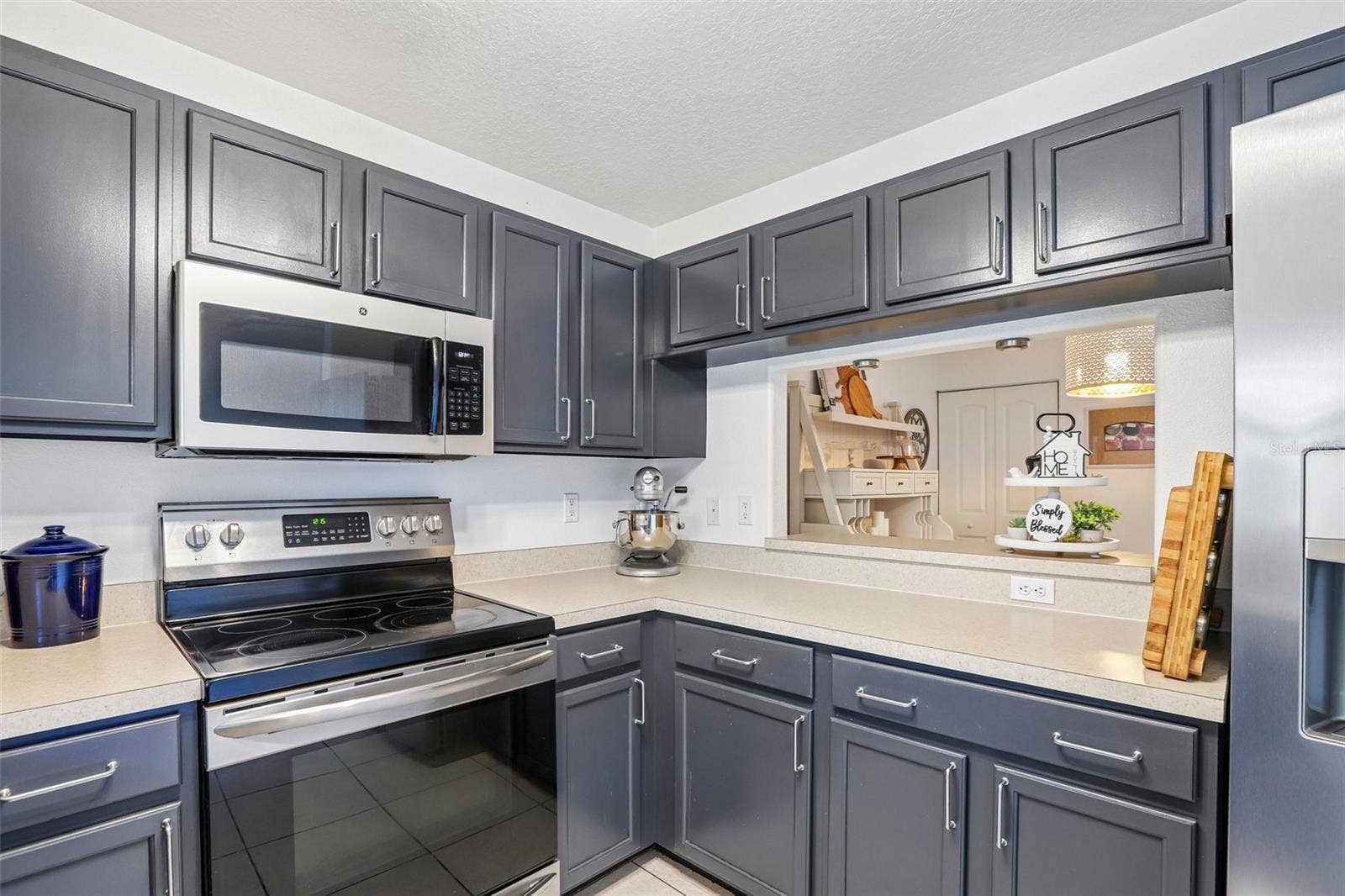 5414 QUARRY ROCK ROAD, #5414, Lakeland, FL 33809 Stainless appliances, tons of counter space and cabinets!