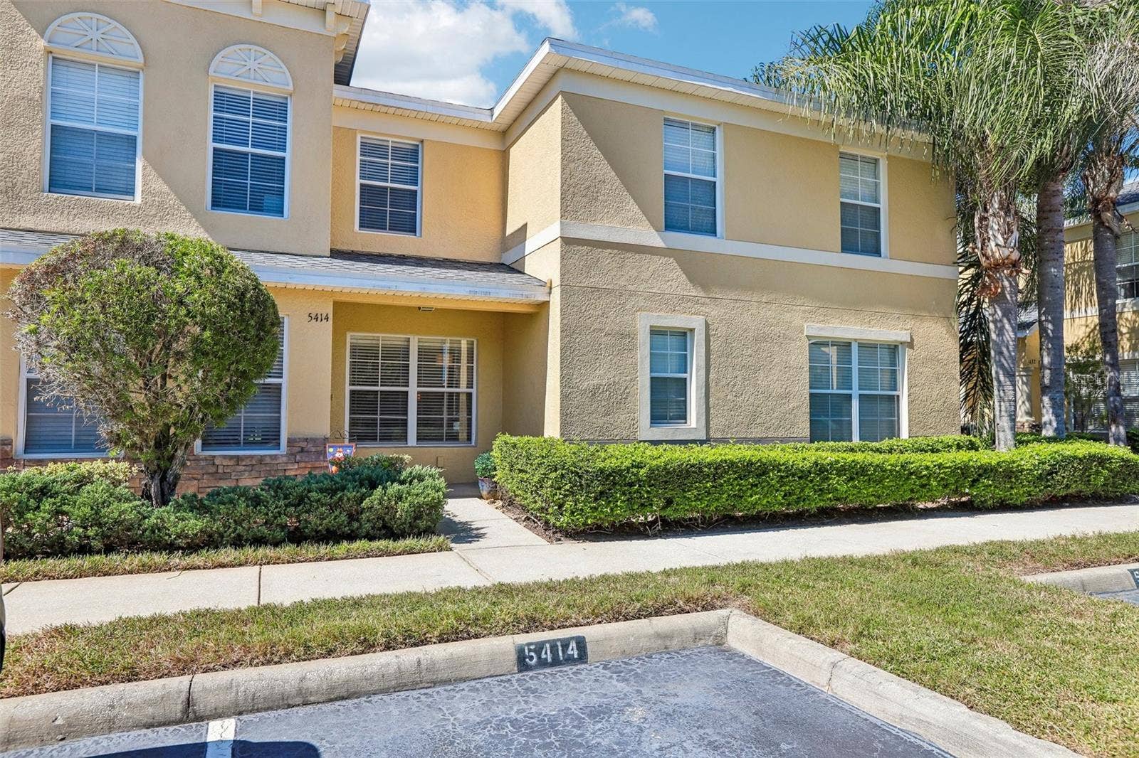 5414 QUARRY ROCK ROAD, #5414, Lakeland, FL 33809 Front porch and parking space!