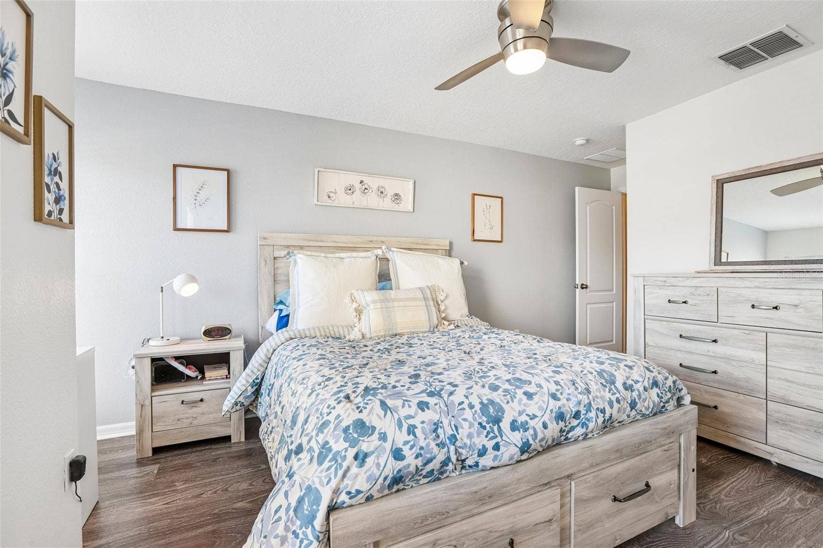 5414 QUARRY ROCK ROAD, #5414, Lakeland, FL 33809 Upstairs primary bedroom with oversized closet!