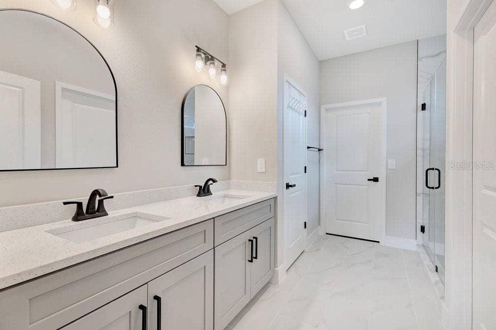 2203 W LOWRY AVENUE, Plant City, FL 33563 2203 W LOWRY AVENUE, Plant City, FL 33563
