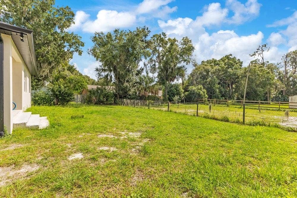 2203 W LOWRY AVENUE, Plant City, FL 33563 2203 W LOWRY AVENUE, Plant City, FL 33563