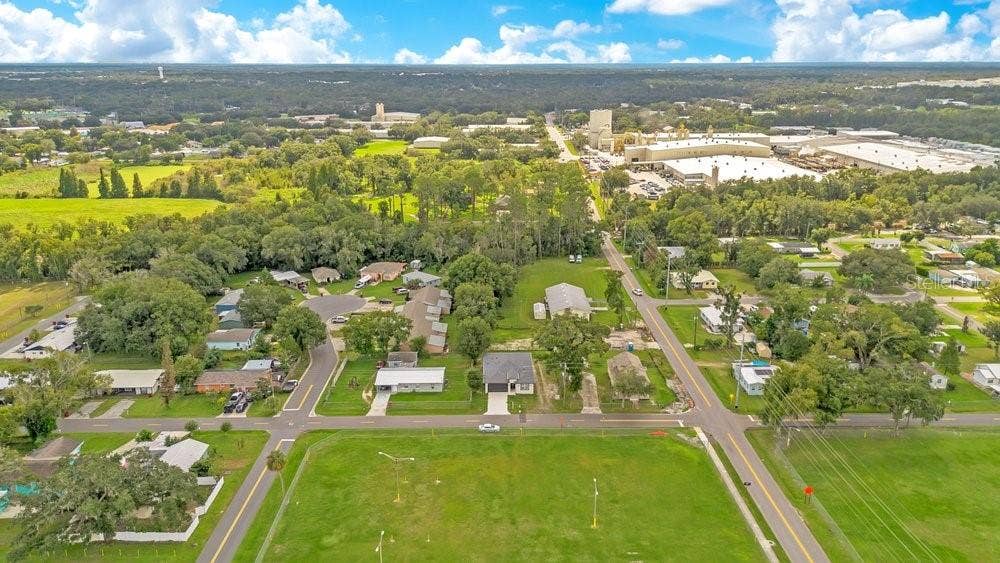 2203 W LOWRY AVENUE, Plant City, FL 33563 2203 W LOWRY AVENUE, Plant City, FL 33563