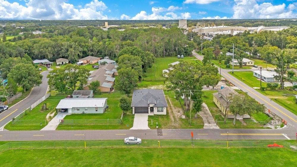 2203 W LOWRY AVENUE, Plant City, FL 33563 2203 W LOWRY AVENUE, Plant City, FL 33563