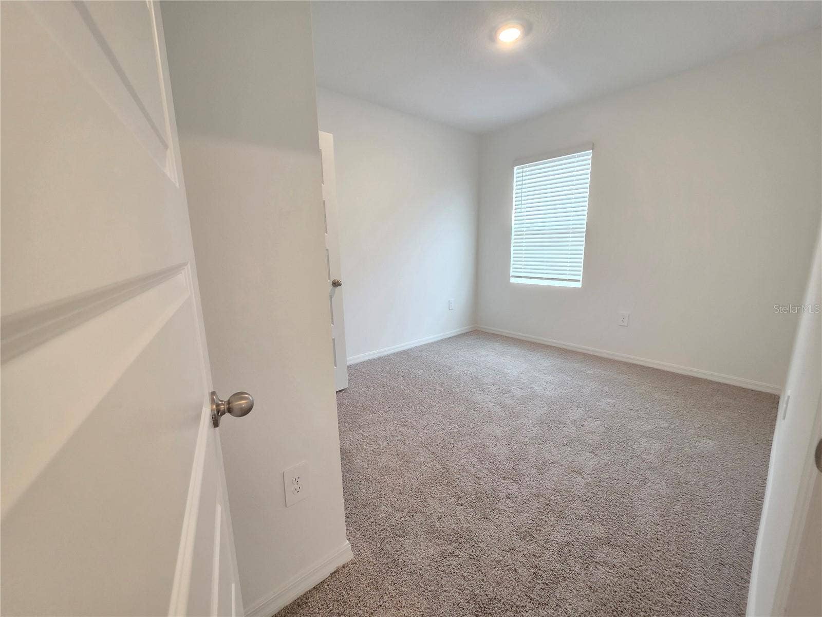 8560 MADRID STREET, Lakeland, FL 33810 8560 MADRID STREET, Lakeland, FL 33810