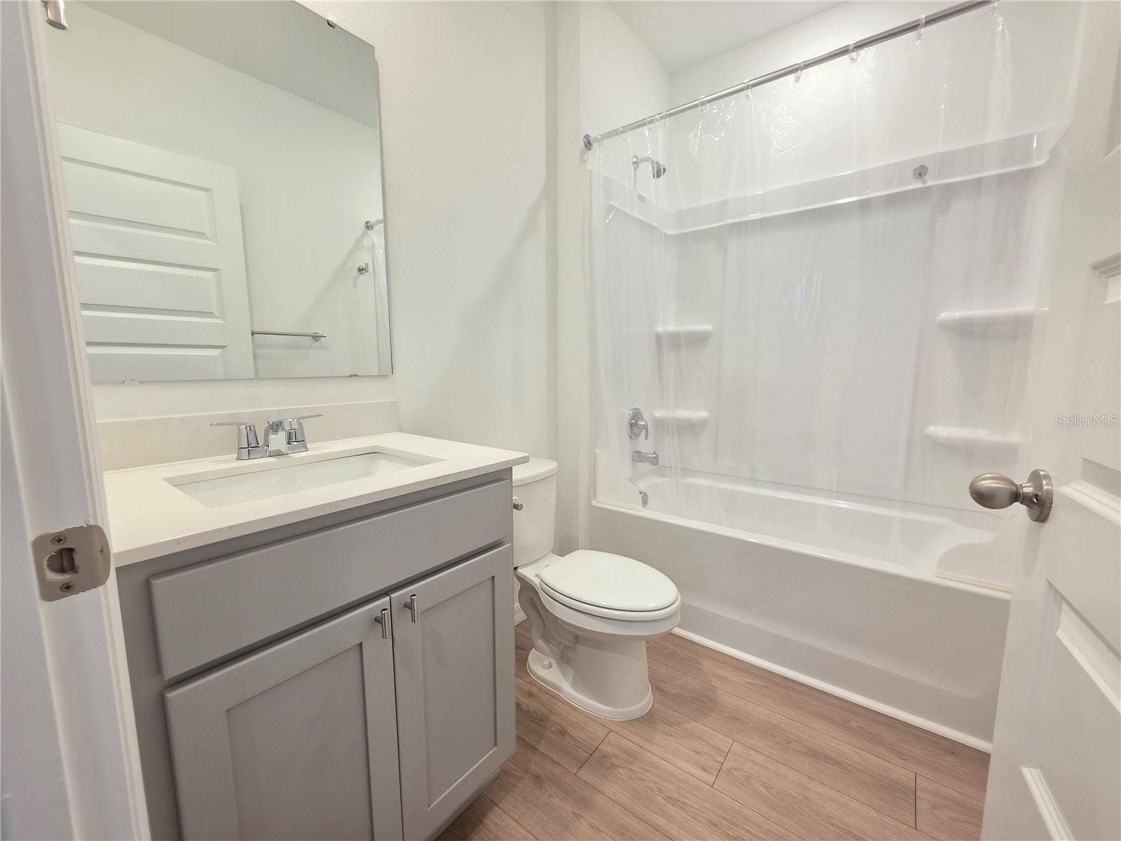 8560 MADRID STREET, Lakeland, FL 33810 8560 MADRID STREET, Lakeland, FL 33810