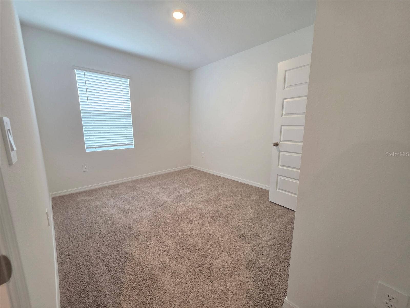 8560 MADRID STREET, Lakeland, FL 33810 8560 MADRID STREET, Lakeland, FL 33810