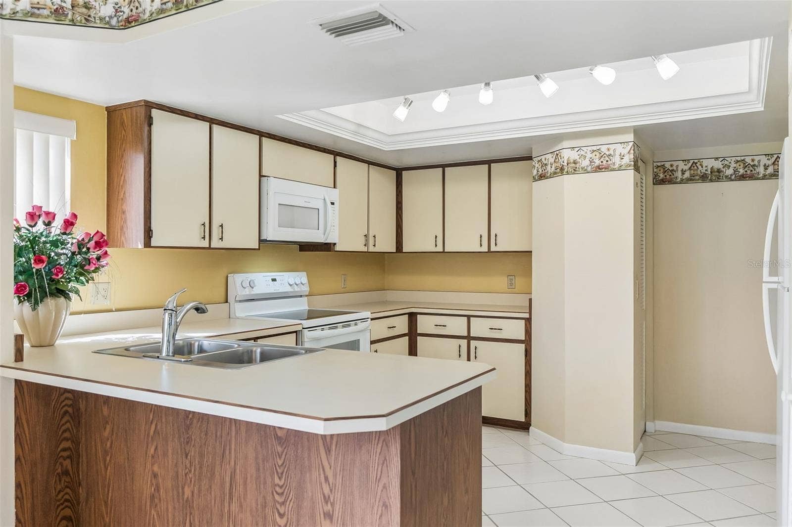 2 SALISBURY COURT, Palm Coast, FL 32137 Kitchen New Appliances