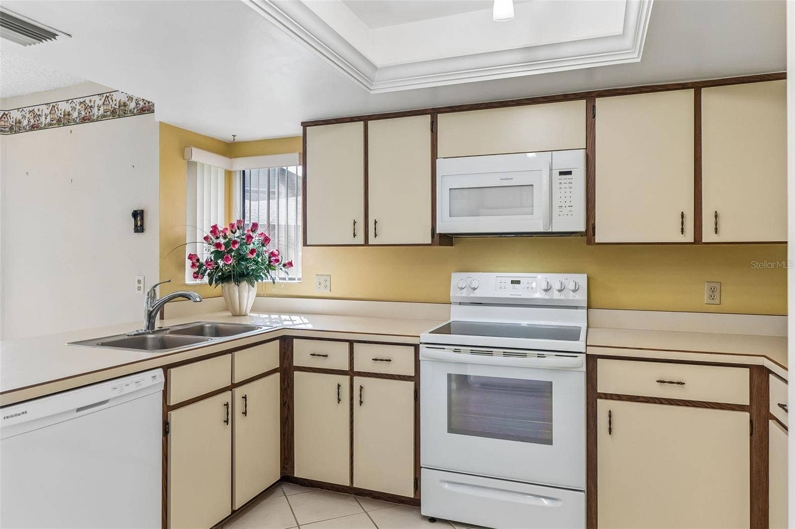 2 SALISBURY COURT, Palm Coast, FL 32137 Kitchen New Appliances