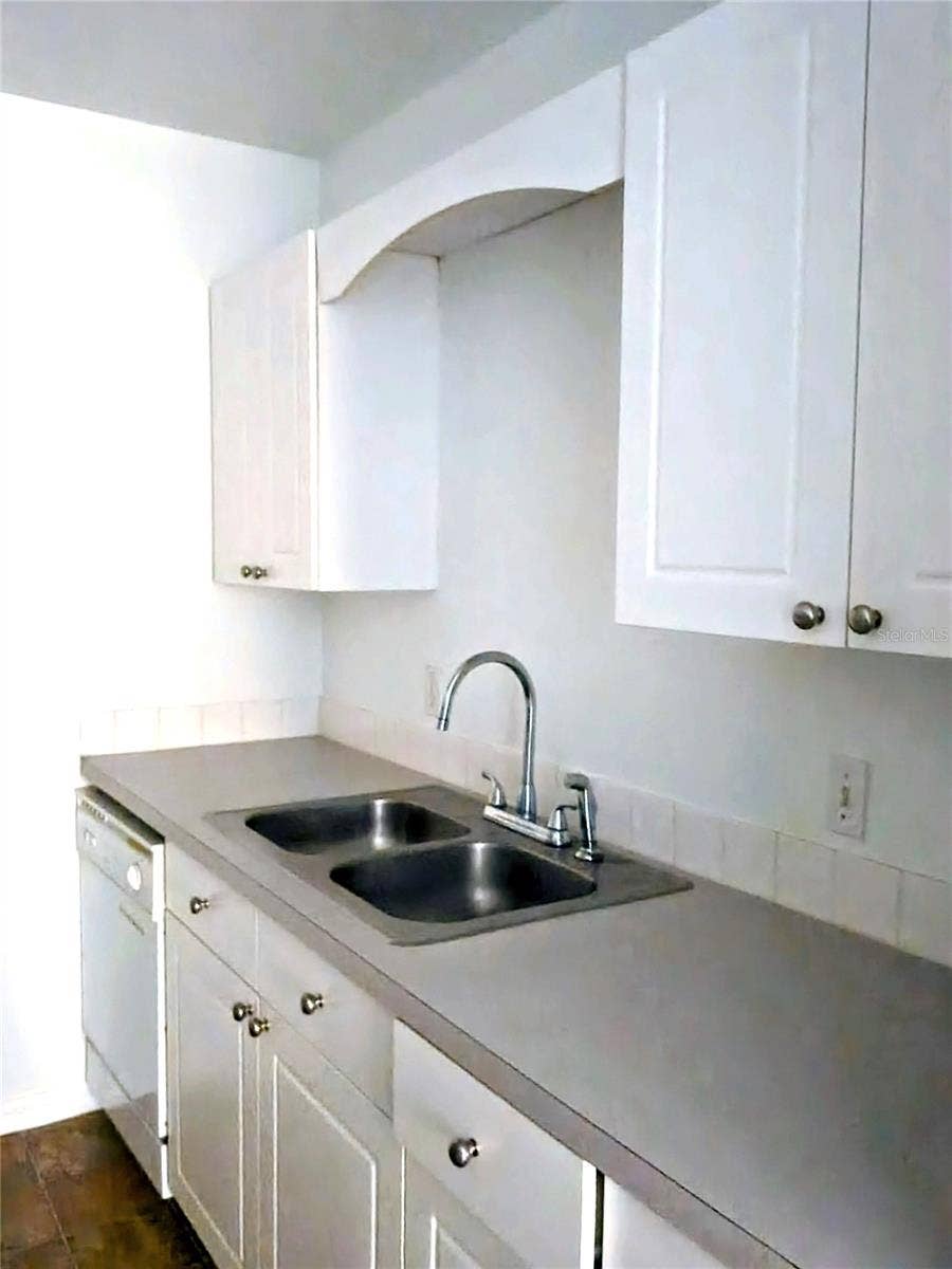 2085 ISLE ROYALE COURT SE, #189, Winter Haven, FL 33880 Kitchen