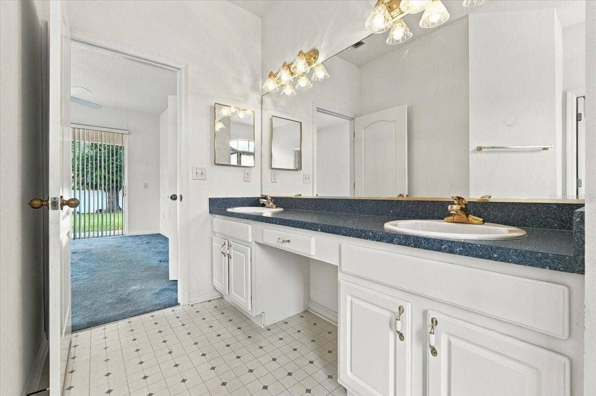 1731 BROOKSTONE WAY, Plant City, FL 33566 PRIMARY ENSUITE BATH