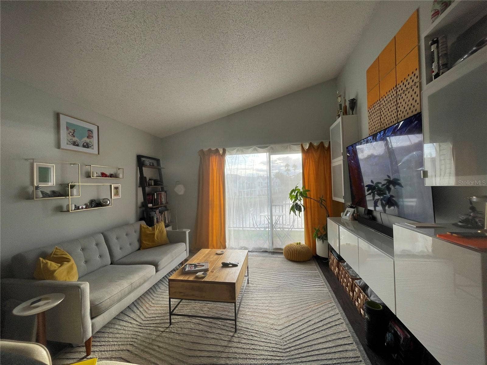 2516 WOODGATE BOULEVARD, #205, Orlando, FL 32822 2516 WOODGATE BOULEVARD, #205, Orlando, FL 32822