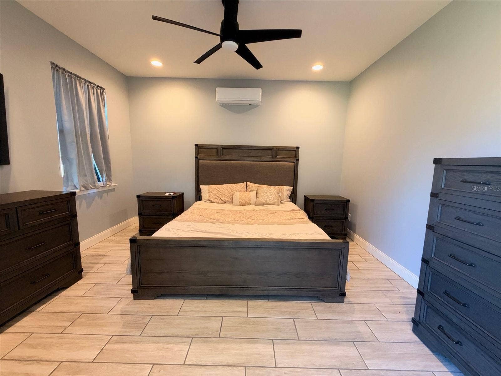 915 HART LAKE COURT, Winter Haven, FL 33884 Bonus Room Located in Patio