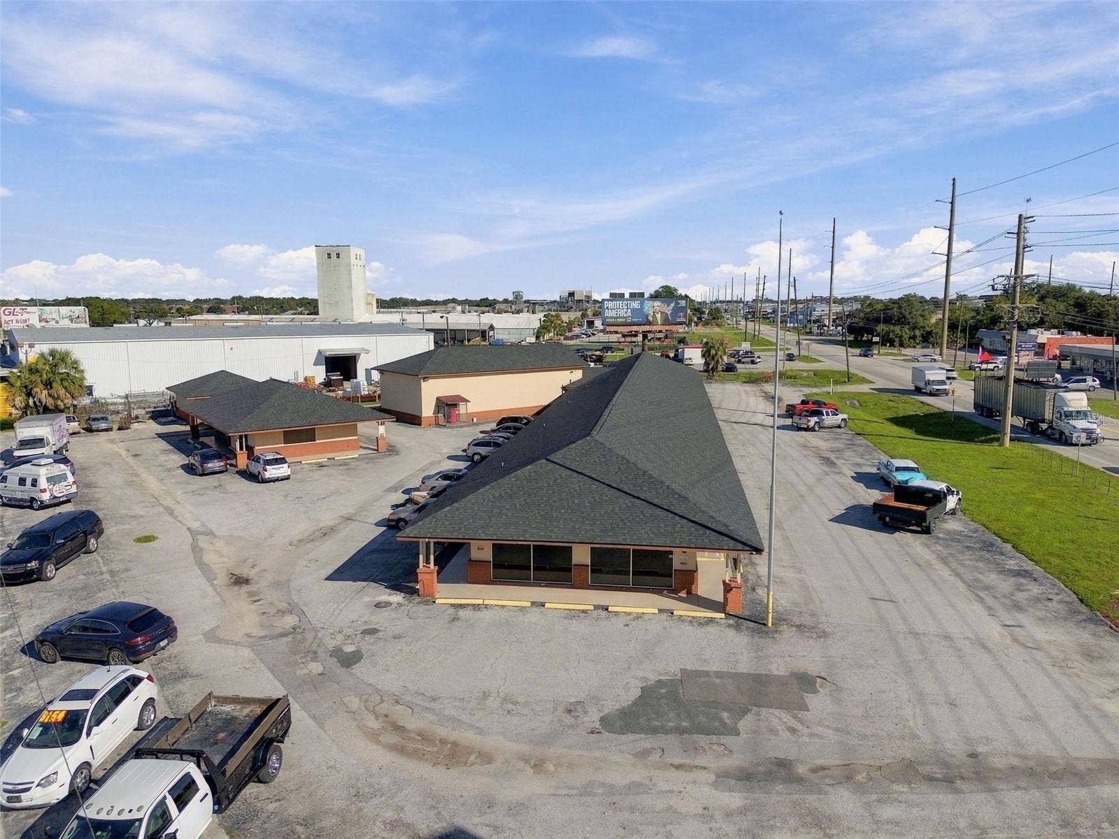 3003 S COMBEE ROAD, Lakeland, FL 33803 3003 S COMBEE ROAD, Lakeland, FL 33803