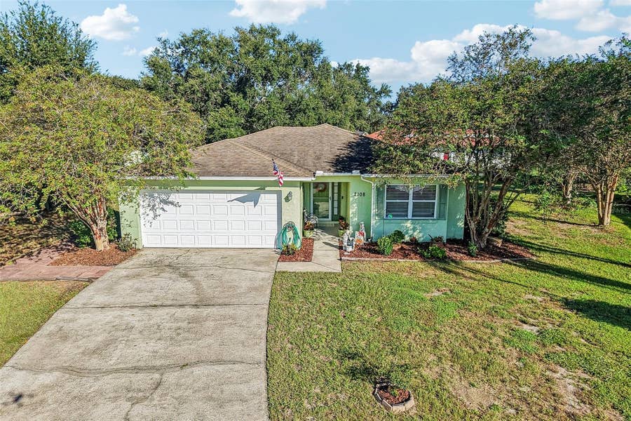 Property photo for 2108 GLEN HEIGHTS PLACE, Lakeland, FL