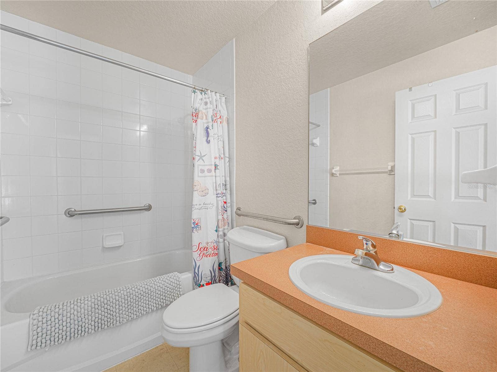 215 DORSETT AVENUE, Lake Wales, FL 33853
