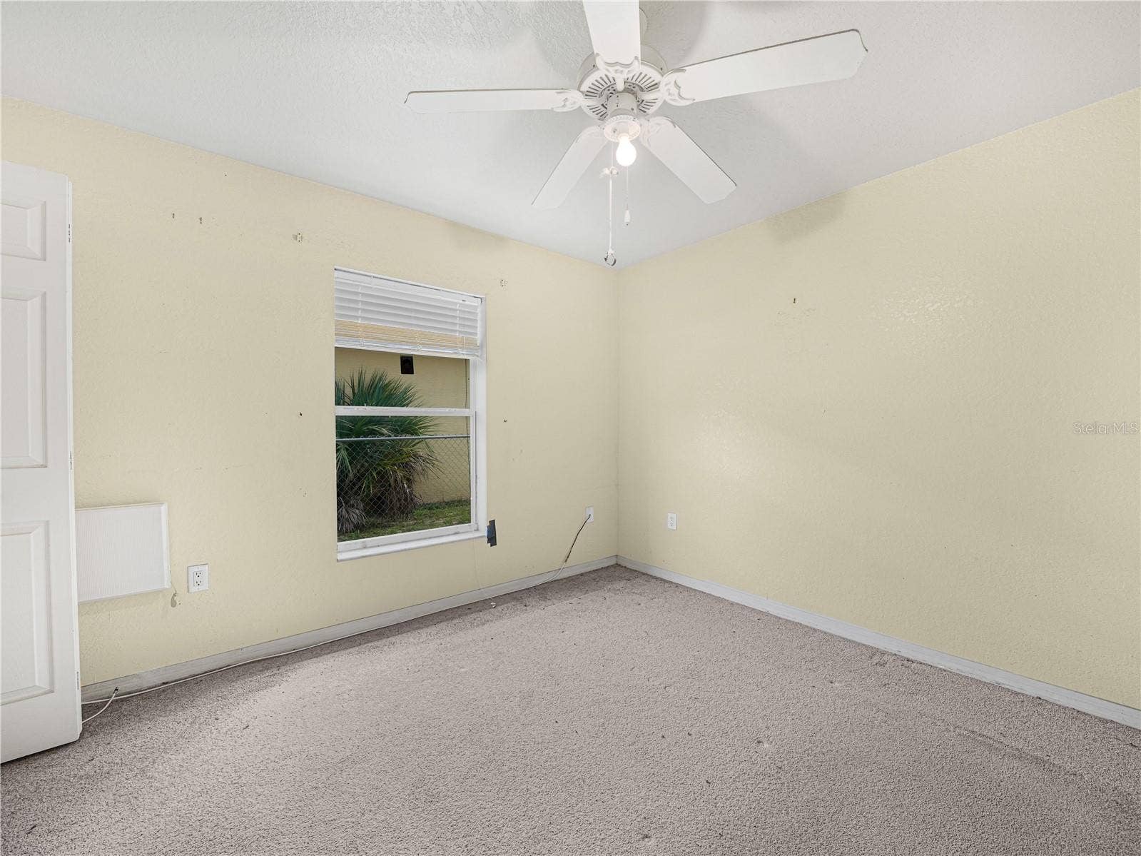 215 DORSETT AVENUE, Lake Wales, FL 33853
