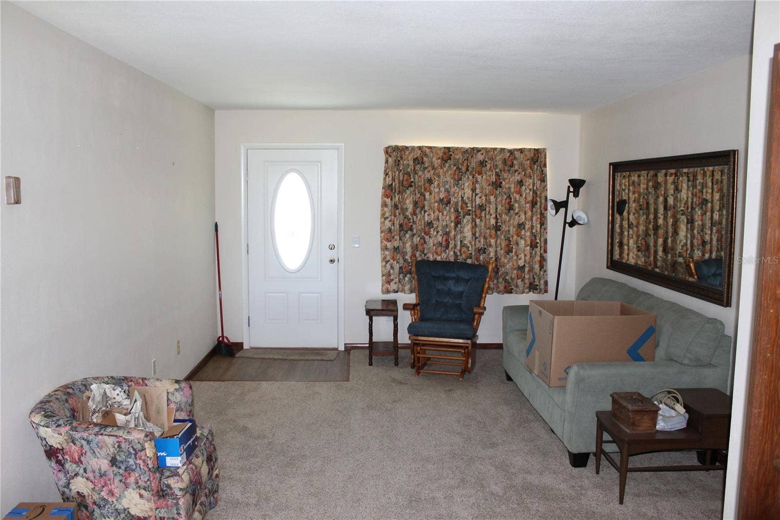1569 S LAKE SHIPP DRIVE, Winter Haven, FL 33880 View living room to the front door