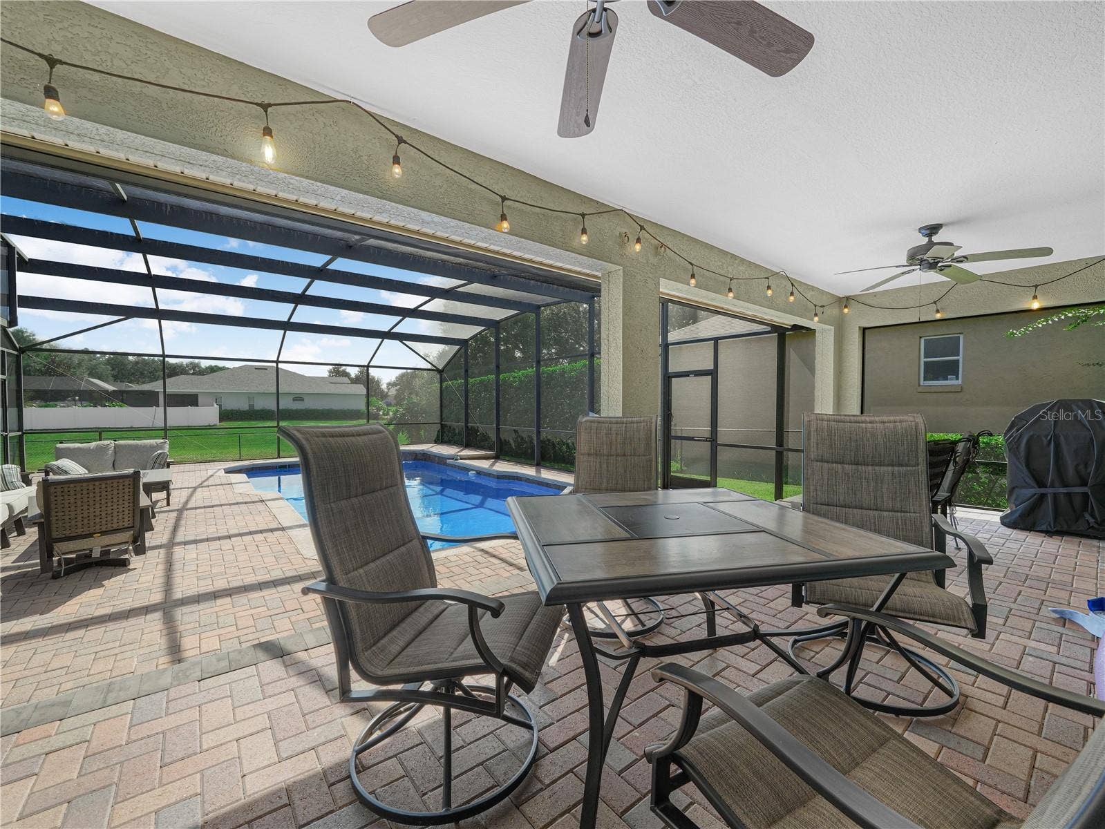 5868 HIGH RIDGE LOOP, Lakeland, FL 33812 Relaxing area overlooking the pool