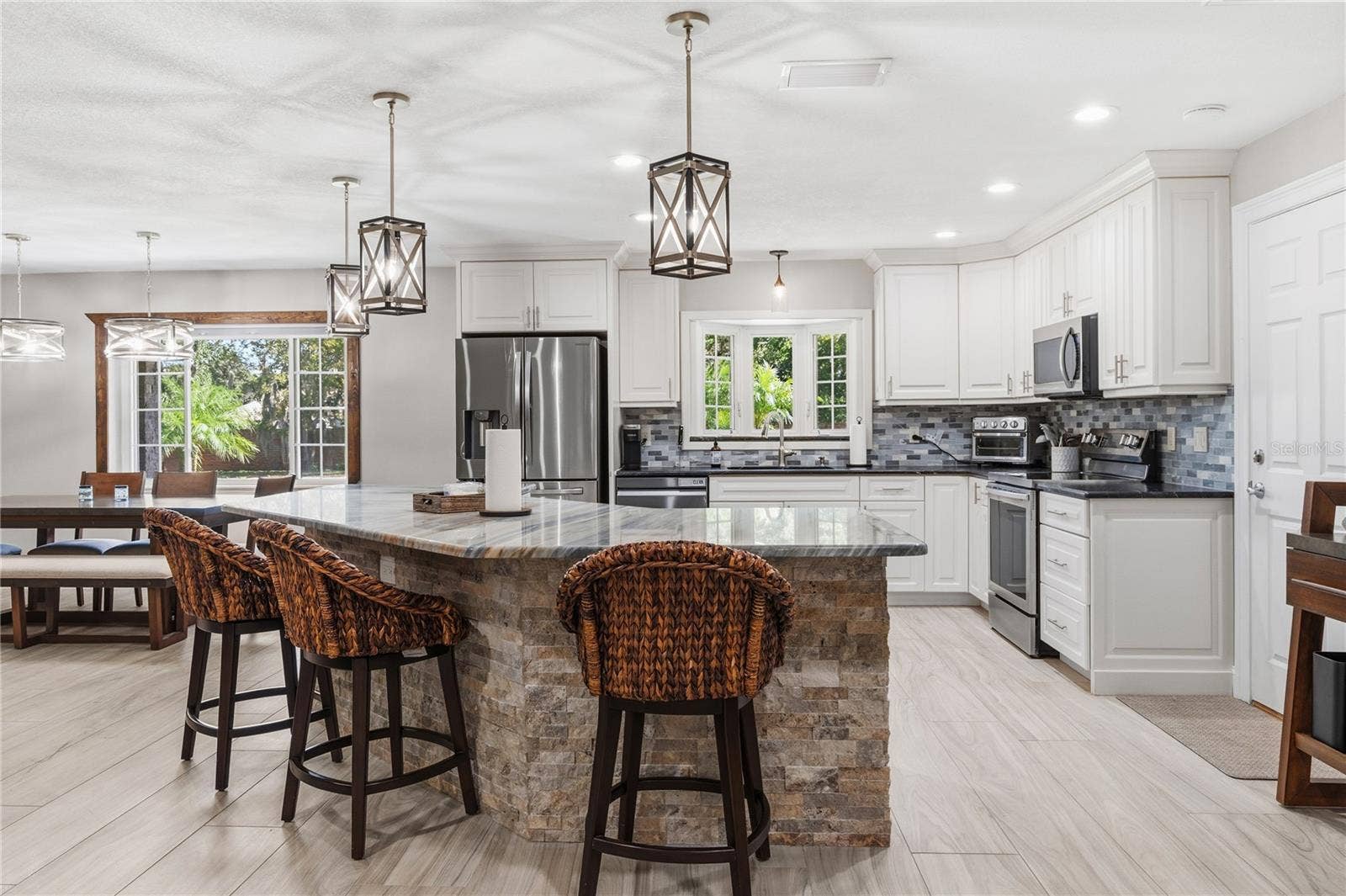 1010 EDGEWATER DRIVE, Winter Haven, FL 33884 1010 EDGEWATER DRIVE, Winter Haven, FL 33884