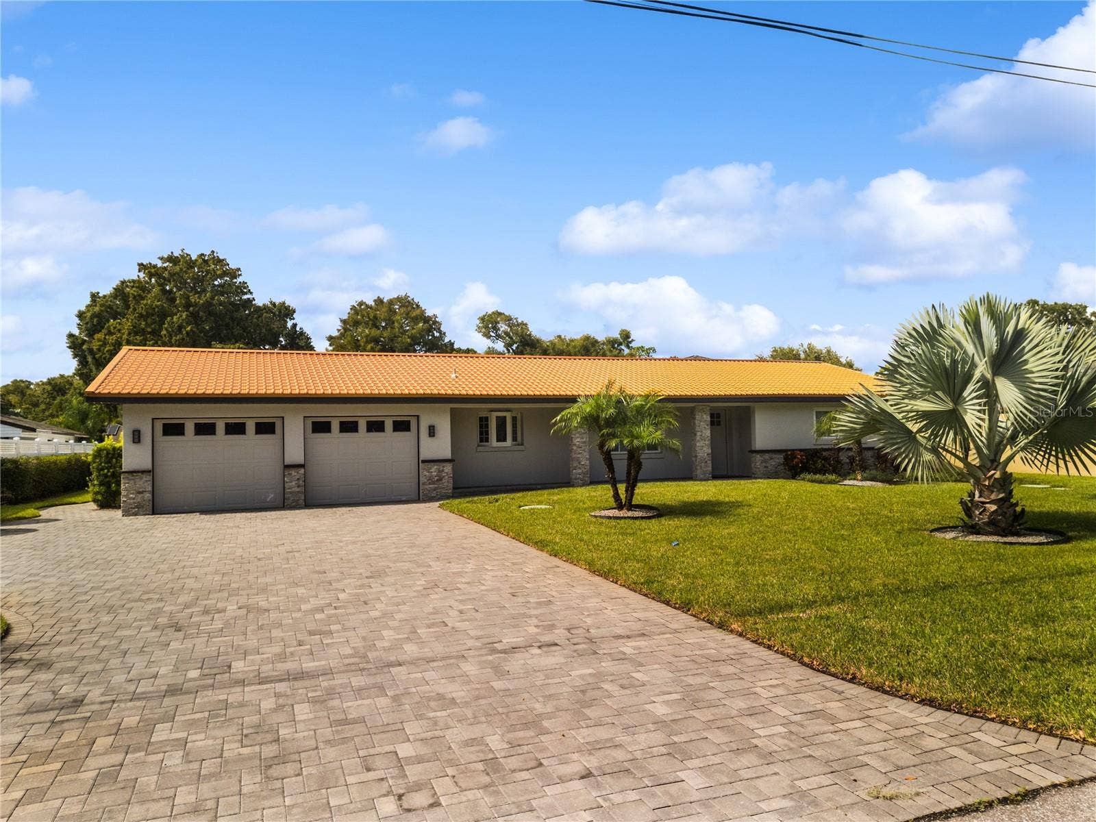 1010 EDGEWATER DRIVE, Winter Haven, FL 33884 1010 EDGEWATER DRIVE, Winter Haven, FL 33884