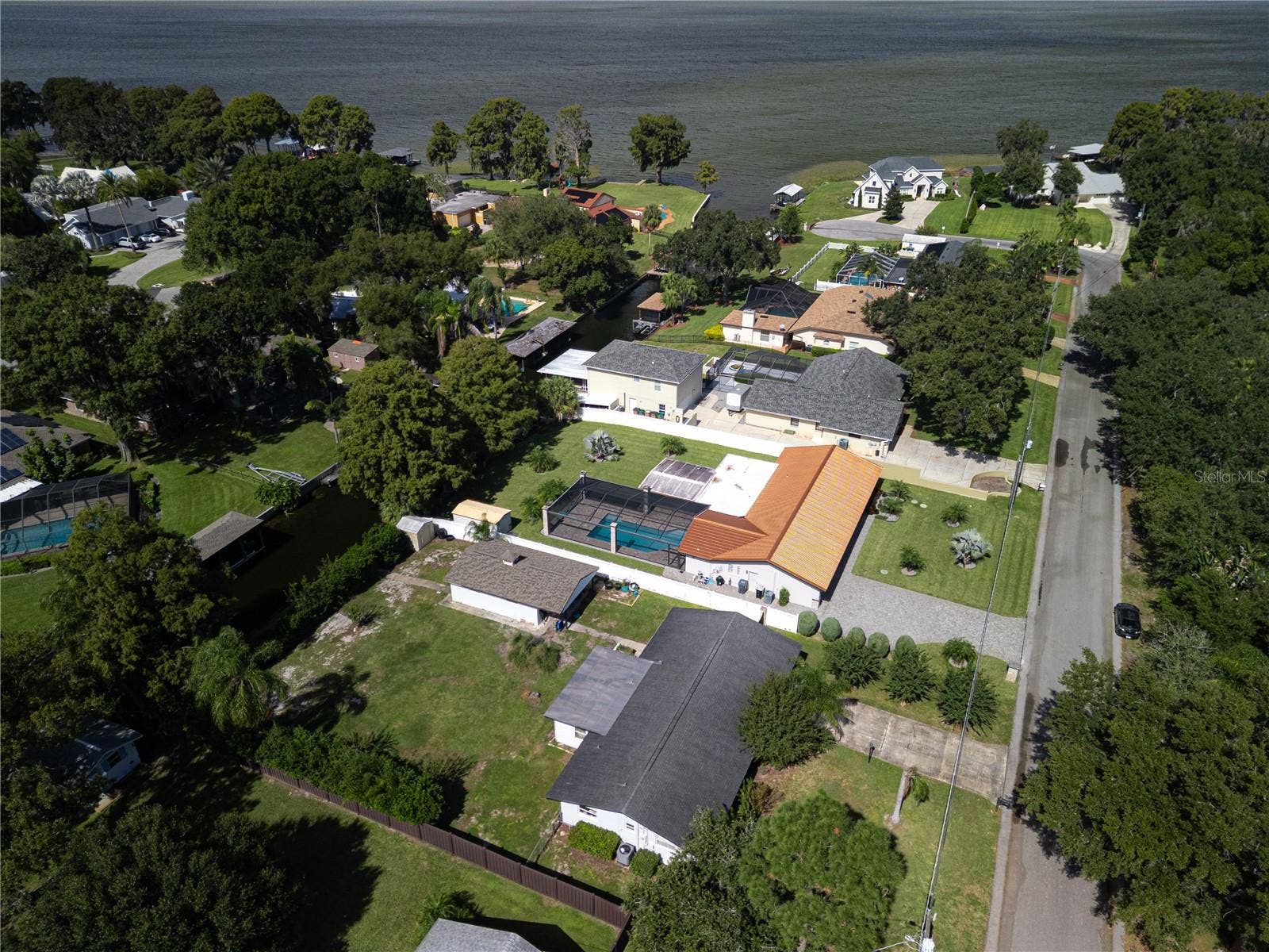 1010 EDGEWATER DRIVE, Winter Haven, FL 33884 1010 EDGEWATER DRIVE, Winter Haven, FL 33884