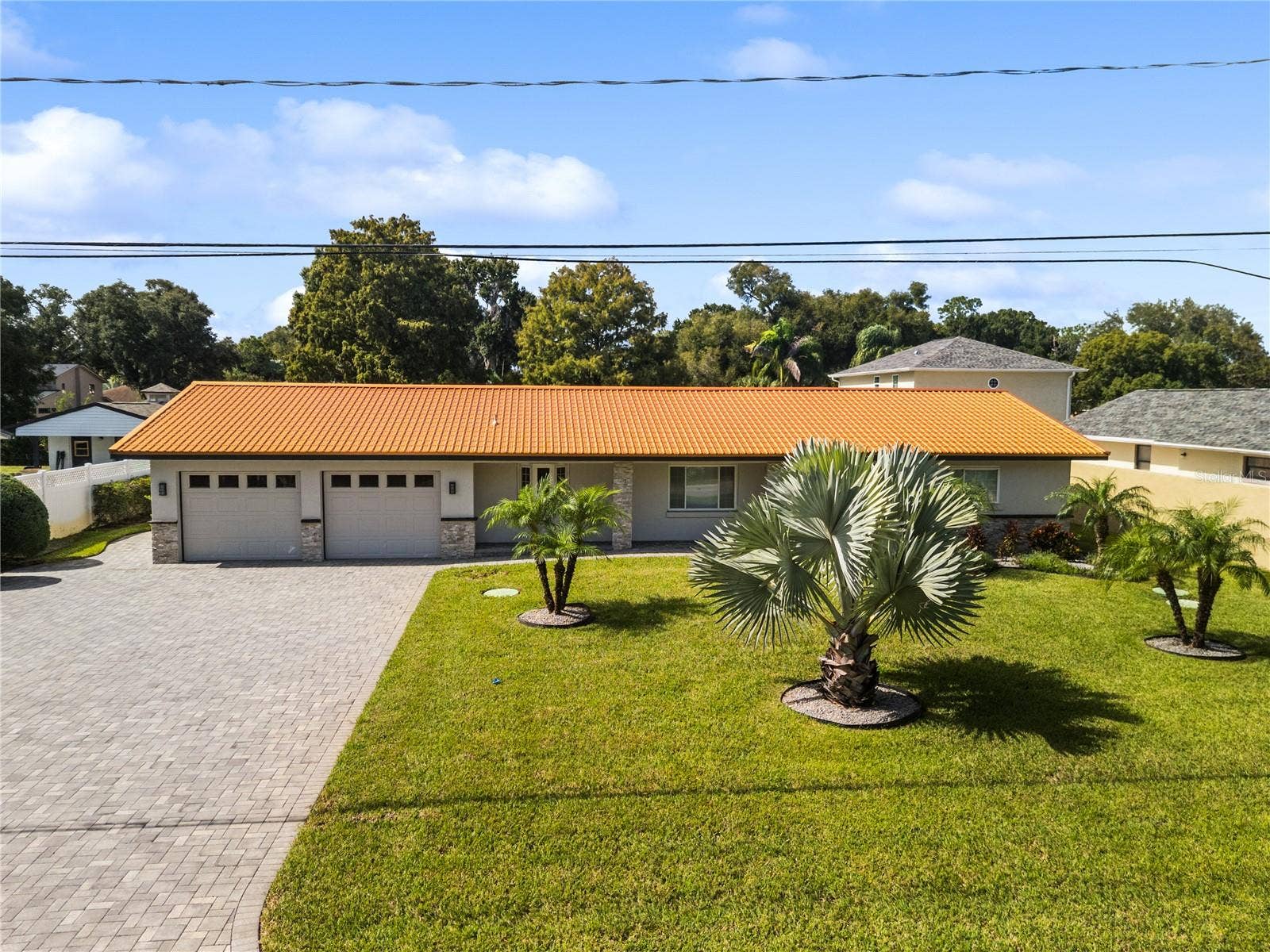 1010 EDGEWATER DRIVE, Winter Haven, FL 33884 1010 EDGEWATER DRIVE, Winter Haven, FL 33884