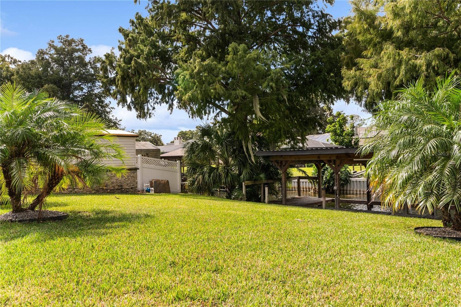 1010 EDGEWATER DRIVE, Winter Haven, FL 33884 1010 EDGEWATER DRIVE, Winter Haven, FL 33884