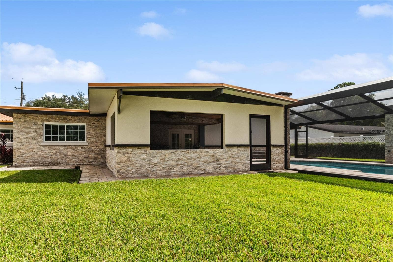 1010 EDGEWATER DRIVE, Winter Haven, FL 33884 1010 EDGEWATER DRIVE, Winter Haven, FL 33884