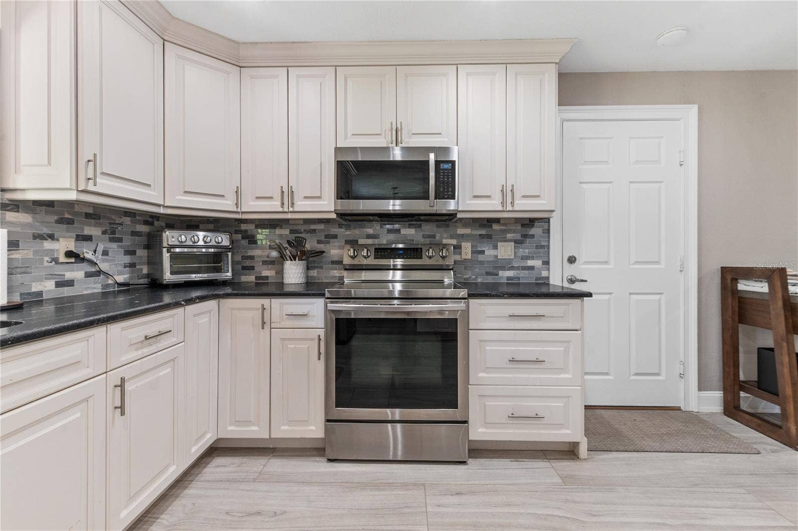 1010 EDGEWATER DRIVE, Winter Haven, FL 33884 1010 EDGEWATER DRIVE, Winter Haven, FL 33884