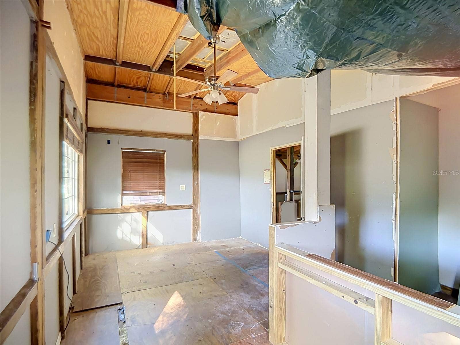 729 CREVASSE STREET, Lakeland, FL 33805 729 CREVASSE STREET, Lakeland, FL 33805
