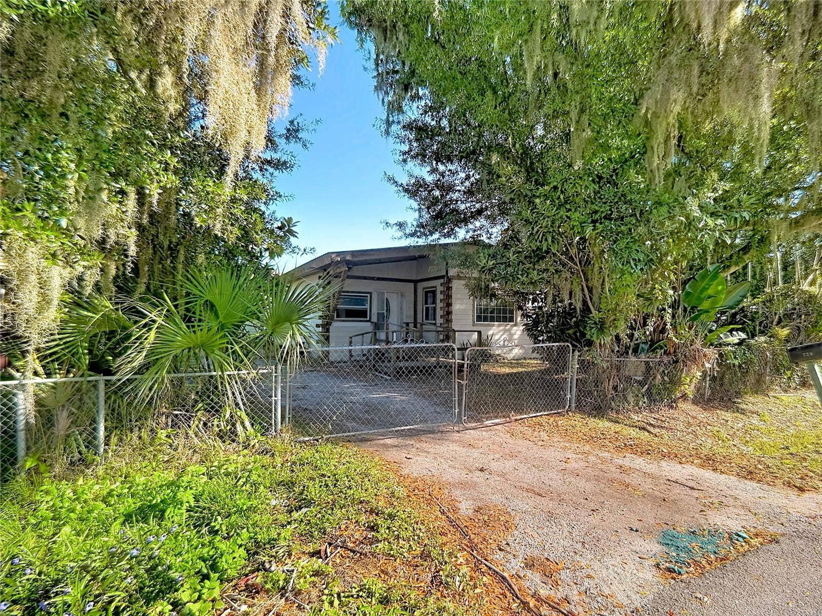 729 CREVASSE STREET, Lakeland, FL 33805 729 CREVASSE STREET, Lakeland, FL 33805