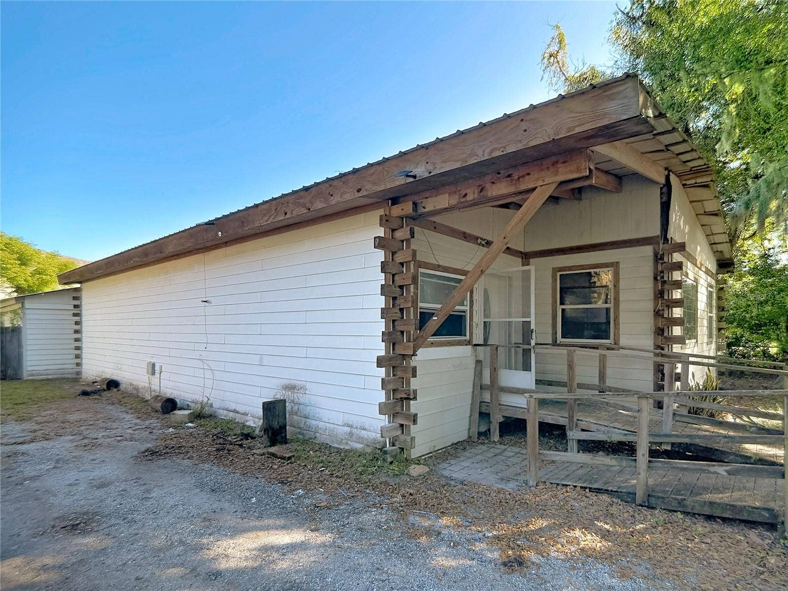 729 CREVASSE STREET, Lakeland, FL 33805 729 CREVASSE STREET, Lakeland, FL 33805